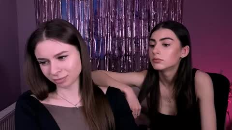 Snapshot of flora_ri chatting on 02-25-26, 10:25 just ask me online show from 02-25-26, 10:25