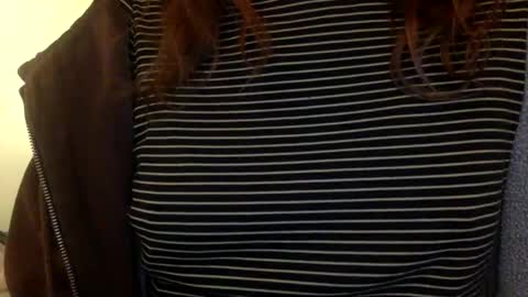 Snapshot of floraexploration chatting on 12-02-24, 06:21 floraexploration online show from 12-02-24, 06:21