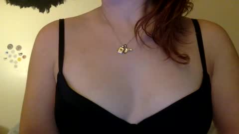 Snapshot of floraexploration chatting on 12-23-24, 12:25 floraexploration online show from 12-23-24, 12:25