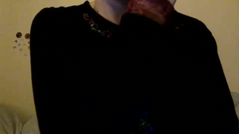 Snapshot of floraexploration chatting on 12-25-24, 11:31 floraexploration online show from 12-25-24, 11:31