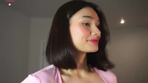 Viola online show from 10-24-25, 04:09