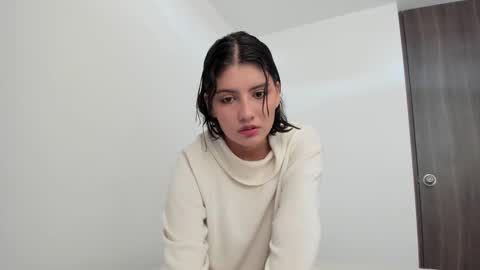 Snapshot of flordejamaica chatting on 09-08-25, 08:52 Tell me My Love online show from 09-08-25, 08:52