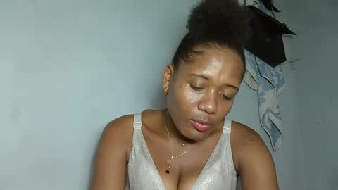 Snapshot of florencia011 chatting on 01-22-25, 11:45 florencia011 online show from 01-22-25, 11:45