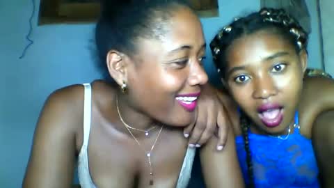 Snapshot of florencia011 chatting on 01-25-25, 03:52 florencia011 online show from 01-25-25, 03:52