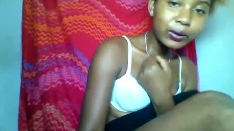 Snapshot of florencia011 chatting on 01-29-25, 06:43 florencia011 online show from 01-29-25, 06:43