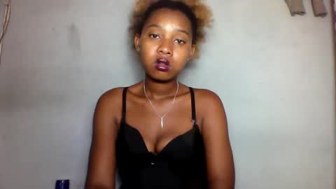 Snapshot of florencia011 chatting on 01-29-25, 12:24 florencia011 online show from 01-29-25, 12:24