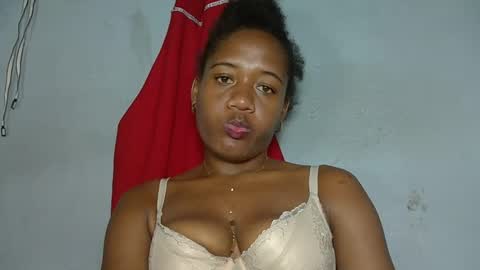 Snapshot of florencia011 chatting on 02-02-25, 06:20 florencia011 online show from 02-02-25, 06:20