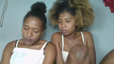 Snapshot of florencia011 chatting on 02-05-25, 06:15 florencia011 online show from 02-05-25, 06:15