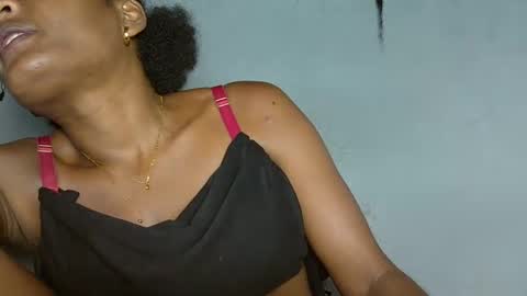 Snapshot of florencia011 chatting on 02-10-25, 11:13 florencia011 online show from 02-10-25, 11:13