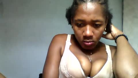 Snapshot of florencia011 chatting on 02-12-25, 09:11 florencia011 online show from 02-12-25, 09:11