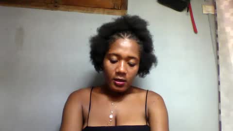 Snapshot of florencia011 chatting on 02-13-25, 12:11 florencia011 online show from 02-13-25, 12:11