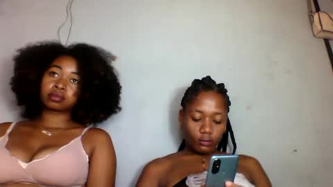 Snapshot of florencia011 chatting on 02-18-25, 05:42 florencia011 online show from 02-18-25, 05:42