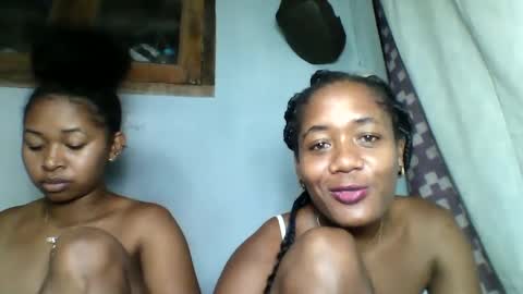 Snapshot of florencia011 chatting on 02-24-25, 08:25 florencia011 online show from 02-24-25, 08:25