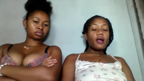 Snapshot of florencia011 chatting on 02-25-25, 12:14 florencia011 online show from 02-25-25, 12:14