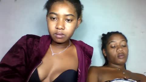 Snapshot of florencia011 chatting on 03-08-25, 01:39 florencia011 online show from 03-08-25, 01:39