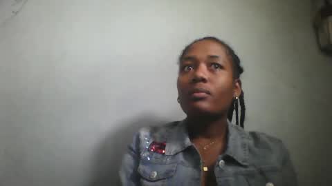 Snapshot of florencia011 chatting on 03-08-25, 10:00 florencia011 online show from 03-08-25, 10:00