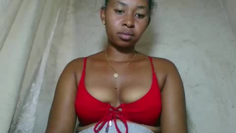 florencia011 online show from 05-19-26, 11:16