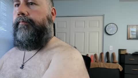 Snapshot of floridabearx chatting on 06-19-26, 12:37 FloridaBear online show from 06-19-26, 12:37