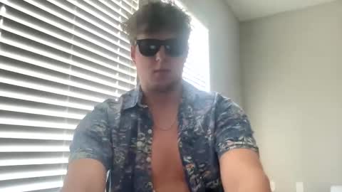 CollegeBoy22 online show from 02-05-25, 07:53