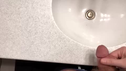 Snapshot of flowaley chatting on 12-31-24, 01:04 flowaley online show from 12-31-24, 01:04