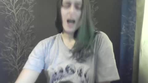 Snapshot of flower_bluee chatting on 12-18-24, 11:34 Ambika 3 online show from 12-18-24, 11:34