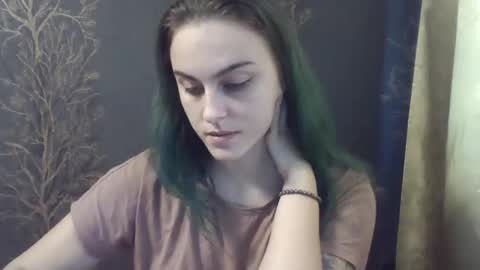 Snapshot of flower_bluee chatting on 01-10-25, 12:15 Ambika 3 online show from 01-10-25, 12:15