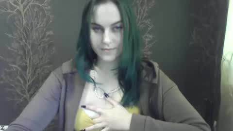 Snapshot of flower_bluee chatting on 02-06-25, 11:54 Ambika 3 online show from 02-06-25, 11:54