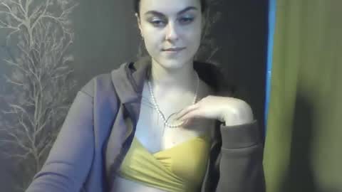 Snapshot of flower_bluee chatting on 02-18-25, 11:33 Ambika 3 online show from 02-18-25, 11:33