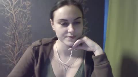 Snapshot of flower_bluee chatting on 02-19-25, 01:39 Ambika 3 online show from 02-19-25, 01:39