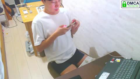 Snapshot of flowerbox chatting on 06-29-26, 12:27 flowerbox online show from 06-29-26, 12:27
