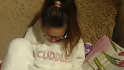 Snapshot of flowercandydoll chatting on 12-16-24, 02:25 say meow and send tip  online show from 12-16-24, 02:25