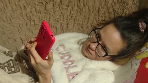 Snapshot of flowercandydoll chatting on 01-17-25, 07:05 say meow and send tip  online show from 01-17-25, 07:05