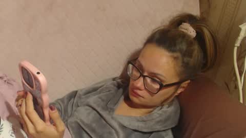 Snapshot of flowercandydoll chatting on 09-29-25, 11:15 say meow and send tip  online show from 09-29-25, 11:15