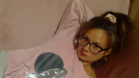 Snapshot of flowercandydoll13 chatting on 10-04-25, 06:28 say meow and send tip online show from 10-04-25, 06:28