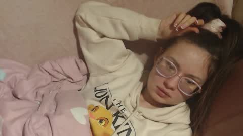 say meow and send tip  online show from 03-21-26, 05:05