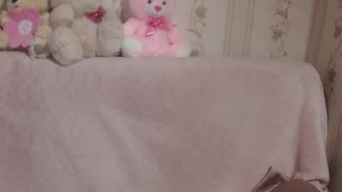 say meow and send tip  online show from 03-24-26, 10:20