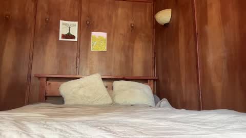 Flowergirl online show from 11-06-25, 11:48