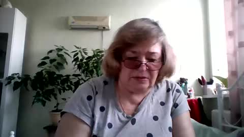 Snapshot of flowerlover8 chatting on 03-01-25, 06:46 Flowerlower online show from 03-01-25, 06:46