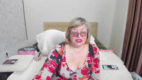 Snapshot of flowerlover8 chatting on 03-03-25, 07:10 Flowerlower online show from 03-03-25, 07:10