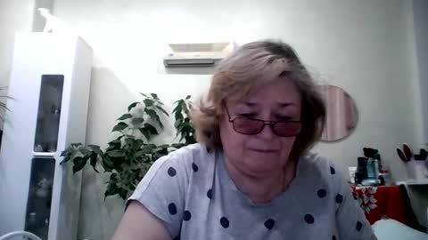 Snapshot of flowerlover8 chatting on 03-03-25, 06:55 Flowerlower online show from 03-03-25, 06:55