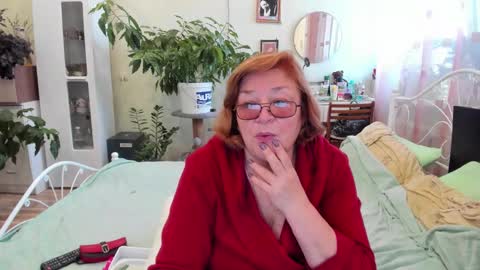 Snapshot of flowerlover8 chatting on 09-09-25, 04:12 Flowerlower online show from 09-09-25, 04:12