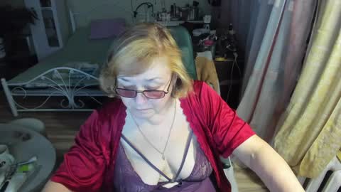 Flowerlower online show from 04-18-26, 07:07