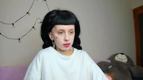 Snapshot of flowerofsin2001 chatting on 09-12-25, 12:38 Flower online show from 09-12-25, 12:38