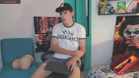 flowers109 online show from 04-13-26, 10:26