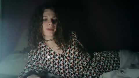 Snapshot of flowpinou chatting on 03-04-26, 11:11 Emmy online show from 03-04-26, 11:11