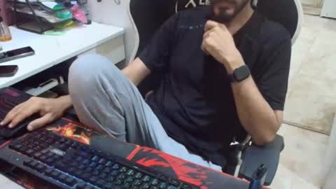 Snapshot of flowthefun chatting on 06-30-26, 06:42 flowthefun online show from 06-30-26, 06:42