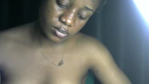 Snapshot of flrity10 chatting on 07-12-26, 02:46 Flirty online show from 07-12-26, 02:46