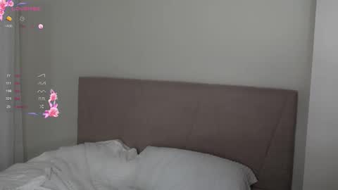 Snapshot of fluffy_angel chatting on 02-15-26, 04:14 Adeline online show from 02-15-26, 04:14