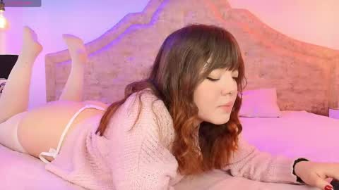 Snapshot of fluffy_bubble21 chatting on 05-06-26, 04:52 FLUFFY BUBBLE online show from 05-06-26, 04:52