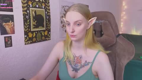 Agatha online show from 03-25-26, 09:48